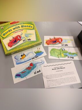 Learning to Read: Words with Blends Puzzle Set - Green, Yellow, Red